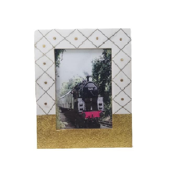 ตามที่แสดง