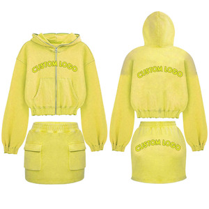 Vente en gros de sweat-shirt à capuche 2 pièces avec logo personnalisé ensemble jupe pour femmes polaire de haute qualité tailles S-2XL pour le printemps - Product Image 5