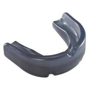 Protège-dents en caoutchouc EVA bicolore personnalisable de qualité alimentaire en stock d'usine pour la boxe et le football - Product Image 6