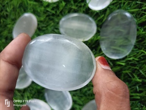 หินซีลีไนต์ธรรมชาติทรงรี ขัดเงา หินยิปซัมสีขาว คริสตัลบำบัด นวดผ่อนคลาย หินกันกังวล ขายส่งจำนวนมาก - Product Image 2