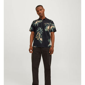 เสื้อยืดผู้ชายแบบสปอร์ตพิมพ์ลายโลโก้ตามสั่ง ผลิตจำนวนมาก แห้งเร็ว ผ้าโพลีเอสเตอร์ผสมคอตตอน 100% สำหรับใส่ลำลอง หรือเล่นกีฬา แบบเปล่าสำหรับสกรีนลาย - Product Image 6