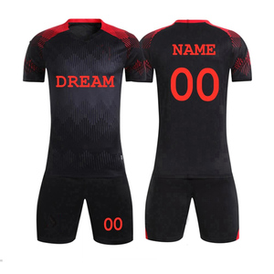 2024 kit de football en polyester léger de haute qualité pour adultes meilleure conception Logo personnalisé vêtements de sport ensemble vert Service OEM - Product Image 3