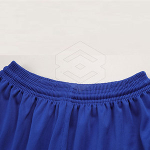 Uniforme de fútbol para hombres, venta directa de fábrica, ropa deportiva para hombres y mujeres, uniformes de fútbol hechos en poliéster 100% - Product Image 4