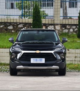 Offre Spéciale – SUV de Luxe 7 Places Blazer 2.0T avec Boîte Automatique Haute Vitesse – Options d'Occasion Disponibles - Product Image 5