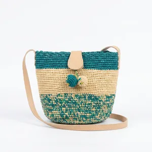 Sac fourre-tout tissé en raphia fait main, coloré, 18x25cm, style décontracté, couleurs mélangées - Product Image 3