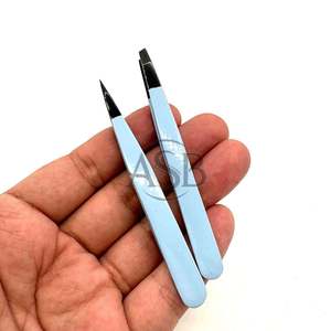 Pinces à épiler pour sourcils, pointues et carrées, bleu clair avec pointe noire, personnalisables, en acier inoxydable, pour l'épilation - Product Image 1