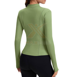 Veste de yoga pour femmes toutes saisons - Respirante, grande taille, logo sur le devant, séchage rapide, haute qualité - Product Image 2