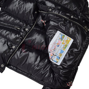 เสื้อแจ็คเก็ตพัฟเฟอร์ผู้ชายคุณภาพสูง อุ่นสบาย ผ้าขนสัตว์ ระบายอากาศได้ดี สไตล์ไฮสตรีท บุด้วยโพลีเอสเตอร์ สำหรับฤดูหนาว รับสกรีนโลโก้ - Product Image 6