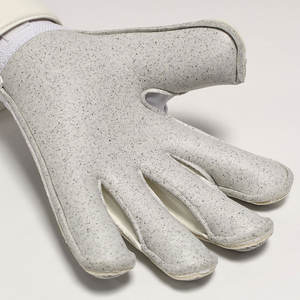 Guantes de fútbol de portero ligeros de alta calidad Guantes de fútbol de portero juvenil más vendidos - Product Image 4