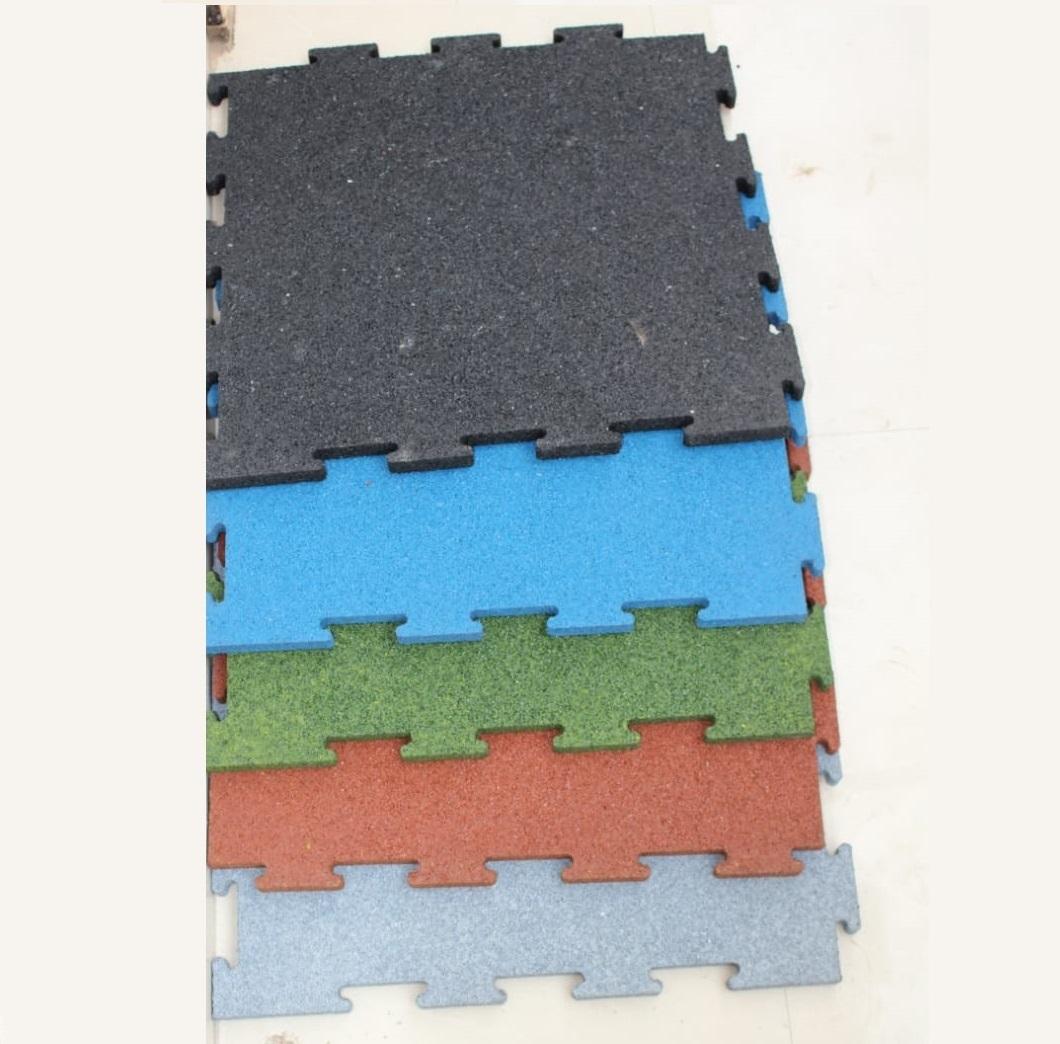 สีเทาอ่อน