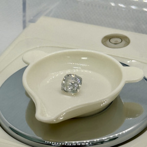 เบาะรองนั่งธรรมชาติพลอยเพทายไม่มีสี3.18cts 7.7x7.3x5.2มม. สำหรับทำเครื่องประดับสร้อยข้อมืออัญมณี DIY - Product Image 1