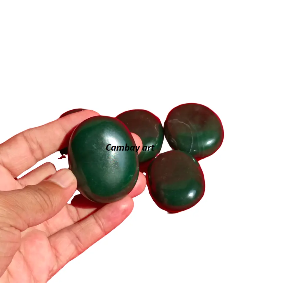 Prezzo di fabbrica verde giada palmare pietra preziosa bracciale per l'esportazione dal fornitore India verde giada Palmstone