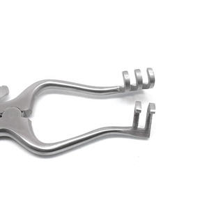 เครื่องมือผ่าตัดแบบใช้มือ Beckman-Adson Retractor 3x4 ง่าม ปลายทู่และปลายแหลม 31 ซม. สแตนเลส คุณภาพสูง - Product Image 4