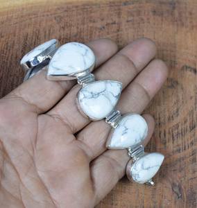 Pulsera Ajustable de Plata de Ley 925 con Howlite, Piedra de Pera, Joyería de Piedras Preciosas Hecha a Mano, Regalo para Mujer - Product Image 6