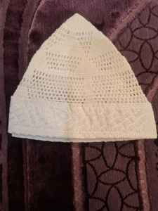 Gorro de Oración para Hombre Musulmán, Diseño a Cuadros, Transpirable, Tejido Suave, 100% Algodón, con Encaje, Cómodo, con Diseño de Letras - Product Image 4