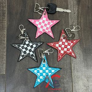 Porte-clés tendance 2025, designer, en cuir de vache à carreaux, charme étoile mignon, accessoires pour porte-clés, porte-clés et porte-cartes, cadeau unisexe - Product Image 1