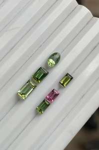 ทัวร์มาลีนธรรมชาติทรงเหลี่ยม 6 ชิ้น ชุด ทัวร์มาลีนทรงบาแก็ตต์และทรงรีธรรมชาติ - Product Image 4