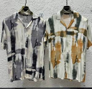 Camisa de manga corta para hombre con estampado moderno – Corte relajado, tela ligera, diseño elegante de verano para uso informal, atuendo festivo - Product Image 4