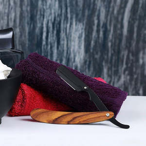 Rasoirs à raser en acier allemand sur mesure pour hommes avec manche en bois pour barbier et salon Utilisation Rasage de la barbe - Product Image 5