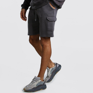 Pantalones cortos de chándal de forro polar técnico de gran tamaño para hombre con logotipo personalizado OEM, pantalones cortos de chándal personalizados de algodón 100%, bolsillo de carga, calidad superior sólida - Product Image 5