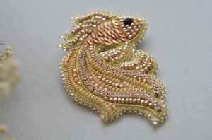 Broches perlées Broche design faite à la main. Accessoires de haute qualité. Broche design unique. Baby shower meilleur cadeau. - Product Image 4