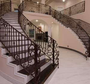 Escalier en colimaçon en fer à double courbe moderne haut de gamme, conception personnalisée, usine professionnelle au Vietnam pour villa - Product Image 4