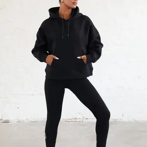 Uzun kollu ön Zip Up toptan özel Logo kadın kırpma üstleri Hoodie boş kalın spor salonu kırpılmış Hoodie kadın