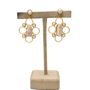 ต่างหูมุกน้ำจืดสีขาวธรรมชาติทรงหอยนางรม ทองเหลืองชุบทอง 24K ปราศจากนิกเกิล ทำด้วยมือ สไตล์คริสเตียน - Product Image 3