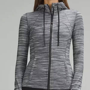 เสื้อสเวตเตอร์มีฮู้ดแบบสวมหัวสำหรับผู้หญิงเสื้อผ้าฤดูหนาวแบบมีลายพิมพ์ดิจิทัลมีซิป - Product Image 5