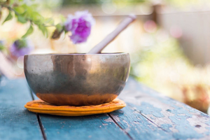 Bol chantant de méditation poli, moderne, haut de gamme, écologique, pour la sonothérapie, le yoga, le bien-être spirituel et les vibrations profondes - Product Image 6