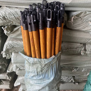 Manche de balai en bois le plus vendu pour manche de balai, manche de serpillière, outil de nettoyage avec revêtement en PVC imitation bois - Product Image 1