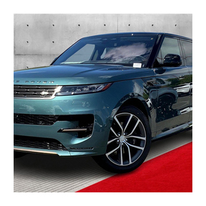 Range Rover Velar, SUV de lujo para una conducción premium, motor potente, diseño moderno y características de seguridad avanzadas - Product Image 4