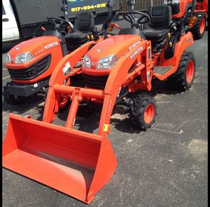 Kubota EK1261 Mini Tractor | Tractor utilitario compacto 4WD de 25HP para granja y paisaje | Etapa V Diesel. - Product Image 2
