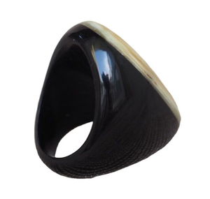 Anillo de cuerno de buey de búfalo ecológico natural, joyería de moda para niñas y mujeres, accesorio de collar cómodo y elegante de tradebit - Product Image 1