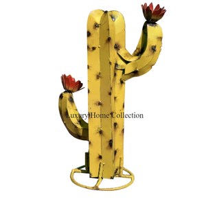 Statue et sculpture de designer en forme de cactus couleur jaune Accent décoratif de grande taille et objet de bureau au prix le plus bas - Product Image 2