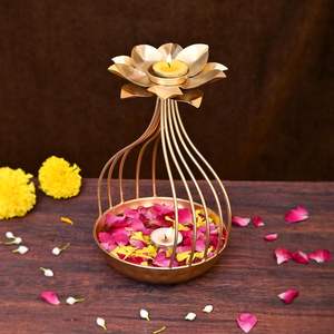 Portavelas de Metal de alta calidad de diseño elegante personalizable al por mayor directo de fábrica artículos de decoración del hogar para bodas a la venta - Product Image 5