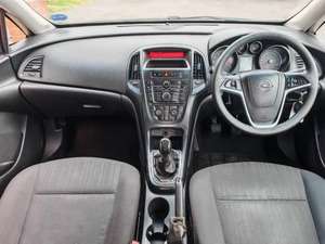 OPEL ASTRA 2012 USADO, Volante a la Izquierda/Derecha - Product Image 3