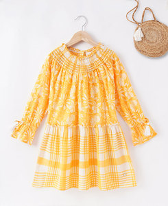 Vestido de Verano para Niñas con Estampado a Cuadros Amarillos, Manga Tres Cuartos, Falda Escalonada a Cuadros, Algodón y Gasa, Cuello de Muñeca, Ideal para Fiestas - Product Image 1