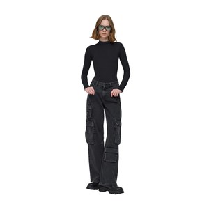 Top Deportivo Informal Hecho de Tela de Lona Resistente - Product Image 2