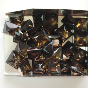 ควอตซ์สีน้ำตาลธรรมชาติ 10 มม. ทรงสี่เหลี่ยมเจ้าหญิงคัท คุณภาพดีที่สุด พลอยหลวมสำหรับทำเครื่องประดับและสร้อยคอ - Product Image 4