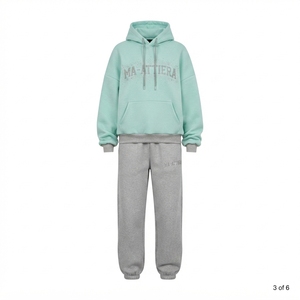 Conjunto de Sudadera con Capucha Oversize Verde Menta y Pantalones Deportivos Grises para Mujer, de Algodón y Felpa, Estilo Casual Urbano, Venta al Por Mayor OEM - Product Image 3