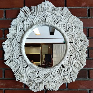 Meilleure vente Produit fait à la main Miroir mural en macramé Décoration intérieure Nouveau à la mode avec design bohème au prix de gros de l'Inde - Product Image 1