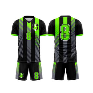 Ensemble d'uniformes de football respirants 100% tissu polyester uniforme sublimé garçons tenue de football short haut équipe porte un service OEM - Product Image 2