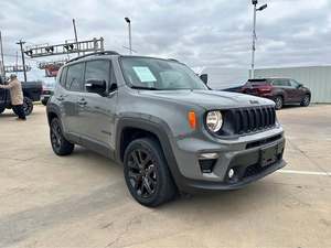 Jeep Renegade 2022 d'occasion propre - Product Image 2