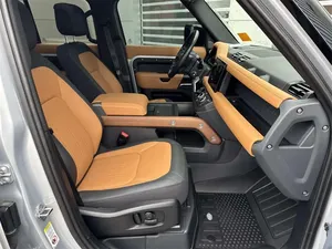 Land Rover Defender 2023 - Product Image 3