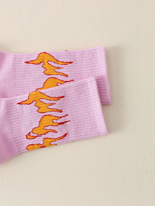 Pantalones cortos deportivos informales para hombre, cómodos de algodón con características antideslizantes, logotipo personalizado y diseños de tela personalizados - Product Image 5