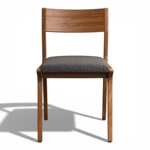 Chaise de salle à manger en teck massif de style moderne du milieu du siècle avec coussin de siège en tissu rembourré pour restaurant et salle à manger à domicile - Product Image 1
