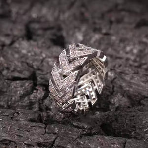 Bague de qualité supérieure pierres précieuses Hip Hop bijoux Bling chardons épines broche plaqué or bague baguette pour hommes ou femmes - Product Image 2