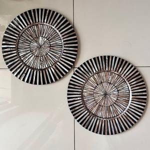 Assiette de présentation élégante en or rose pour décor de table de mariage et repas raffiné, parfaite pour les fêtes, les événements et les occasions festives - Product Image 4