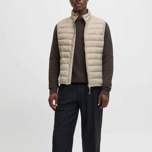 OEM Men & <b>Womens</b> Sleeveless Puffer Vest High Quality Hot Selling Winter <b>Waistcoat</b> with Custom Logo Long Breathable Jackets - Product Image 4